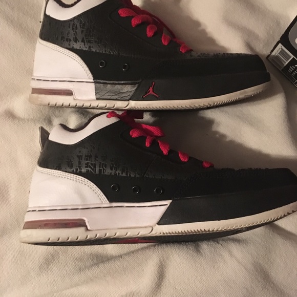 Nike Jordans - Picture 4 of 7